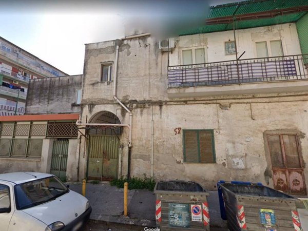 casa indipendente in vendita a Napoli in zona Secondigliano