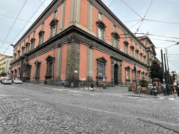 appartamento in vendita a Napoli in zona Stella