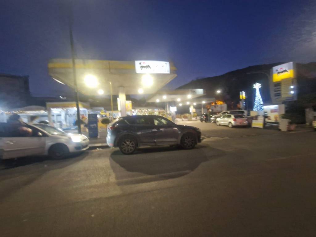 negozio in vendita a Napoli in zona Camaldoli