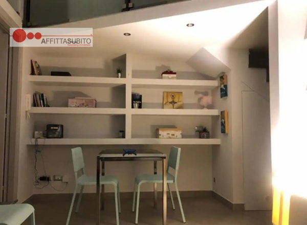 appartamento in vendita a Napoli in zona San Carlo all'Arena