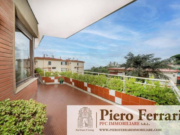 appartamento in vendita a Napoli in zona Posillipo