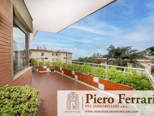 appartamento in vendita a Napoli in zona Posillipo