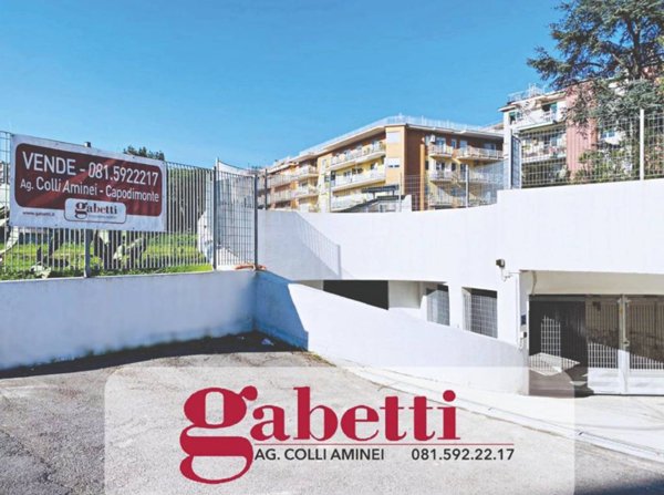 appartamento in vendita a Napoli in zona Capodimonte / Colli Aminei