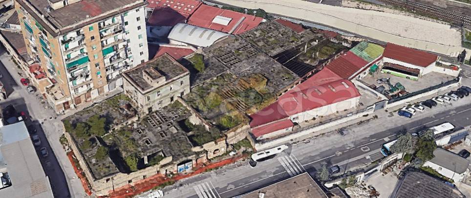 capannone in vendita a Napoli in zona Zona Industriale-Ferrovia