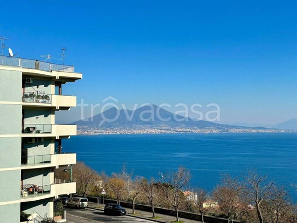 appartamento in vendita a Napoli in zona Posillipo