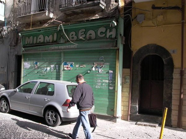 appartamento in vendita a Napoli in zona Mercato