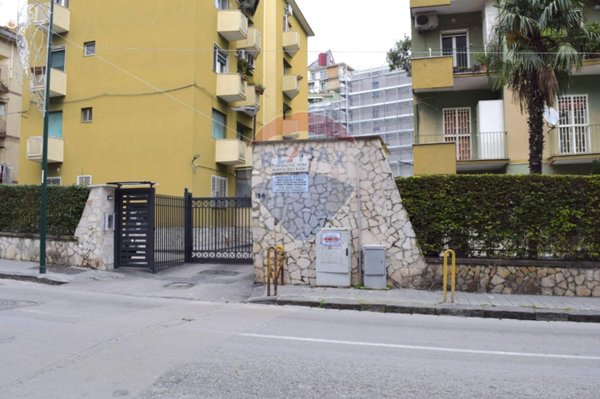 appartamento in vendita a Napoli in zona Bagnoli