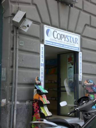 appartamento in vendita a Napoli in zona Chiaia