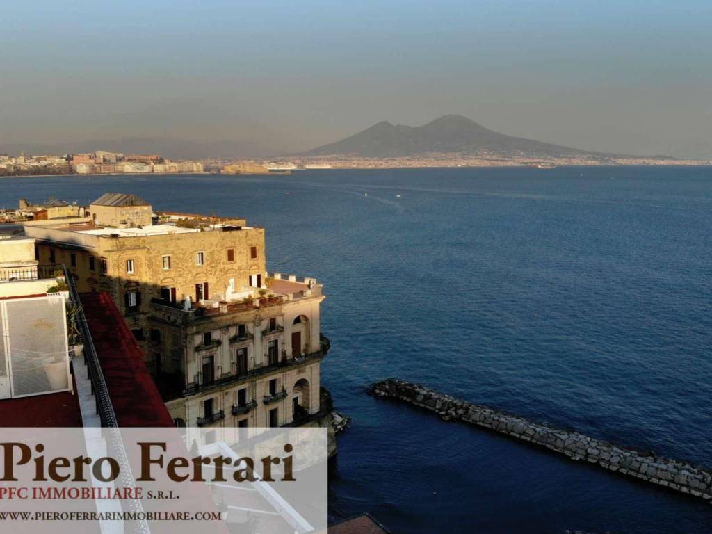 appartamento in vendita a Napoli in zona Posillipo
