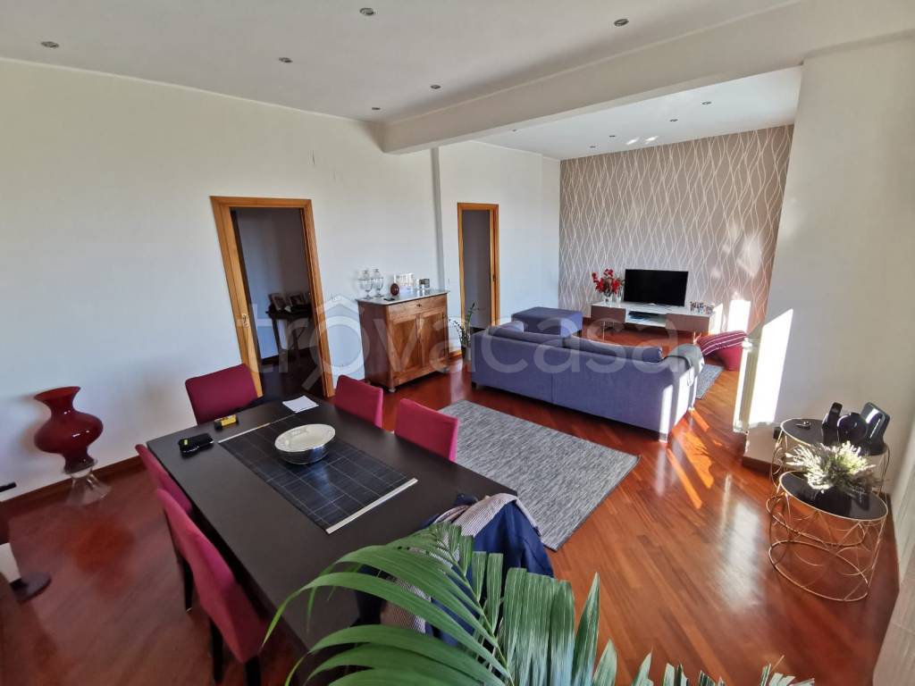 appartamento in vendita a Napoli in zona Posillipo