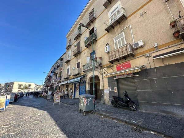 appartamento in vendita a Napoli in zona Secondigliano