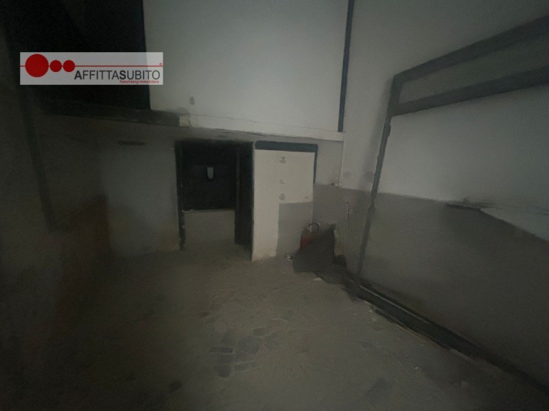 negozio in vendita a Napoli in zona Avvocata