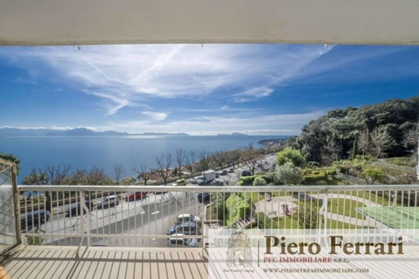appartamento in vendita a Napoli in zona Posillipo