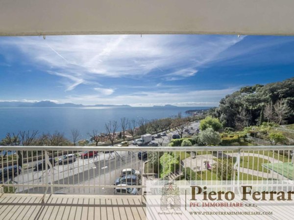 appartamento in vendita a Napoli in zona Posillipo
