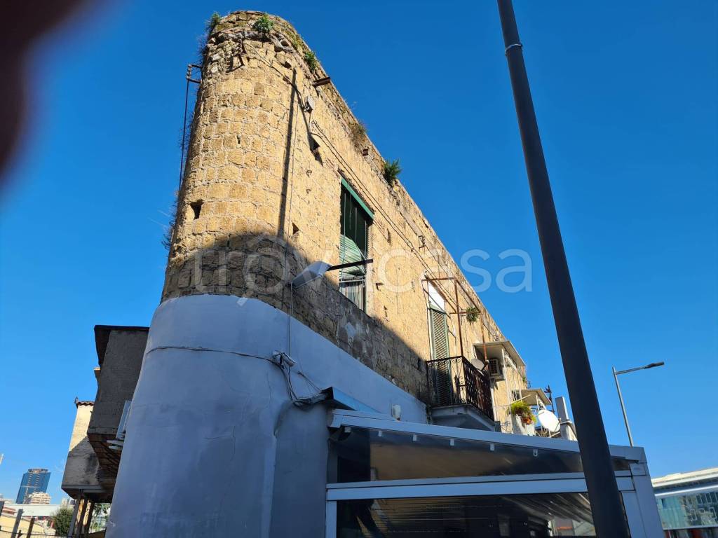 appartamento in vendita a Napoli in zona Zona Industriale-Ferrovia