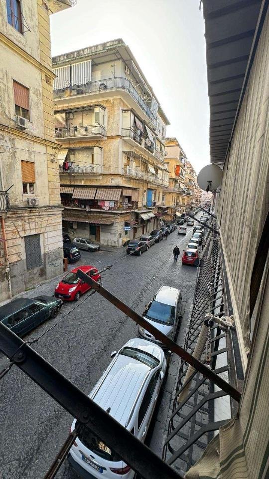 appartamento in vendita a Napoli in zona Poggioreale