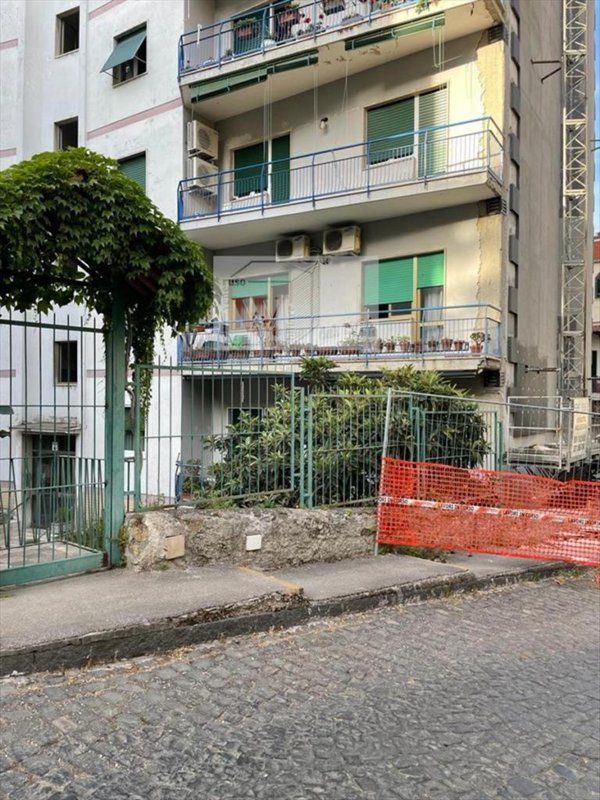 appartamento in vendita a Napoli