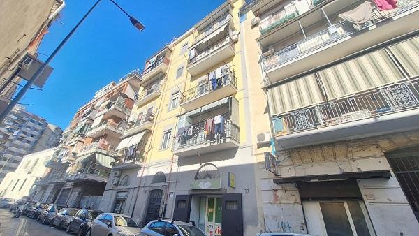 appartamento in vendita a Napoli in zona Pendino / San Giuseppe