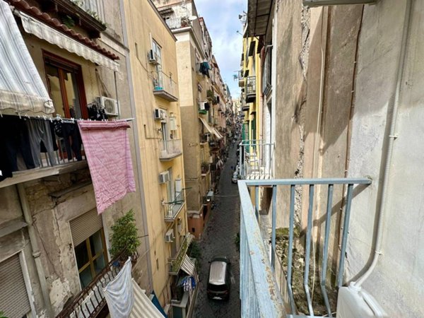 appartamento in vendita a Napoli in zona San Ferdinando