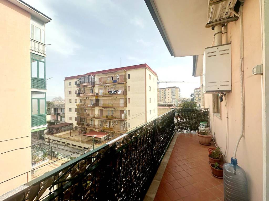 appartamento in vendita a Napoli in zona Scampia