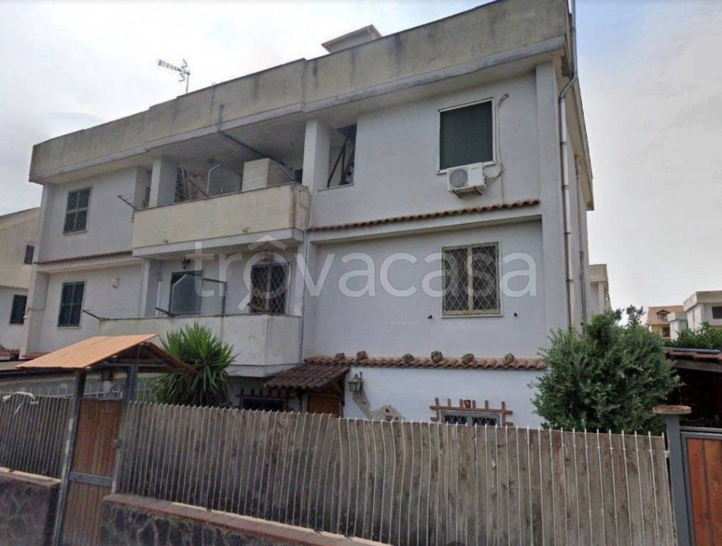 casa indipendente in vendita a Napoli in zona Capodimonte / Colli Aminei