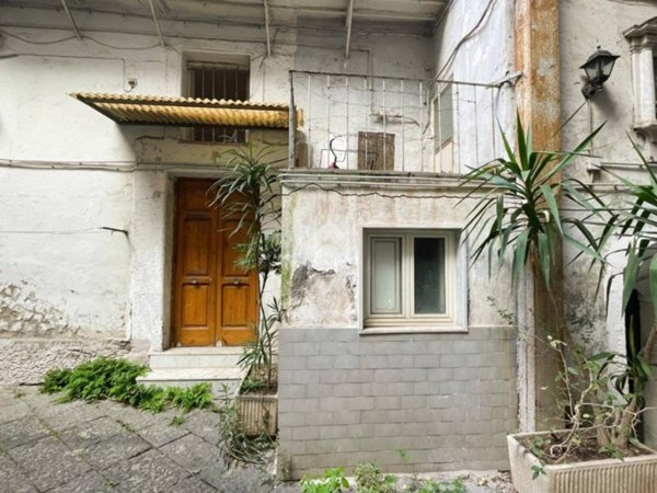 appartamento in vendita a Napoli