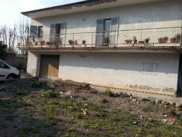 casa indipendente in vendita a Napoli in zona Bagnoli
