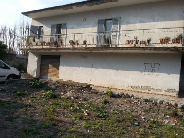 casa indipendente in vendita a Napoli in zona Bagnoli
