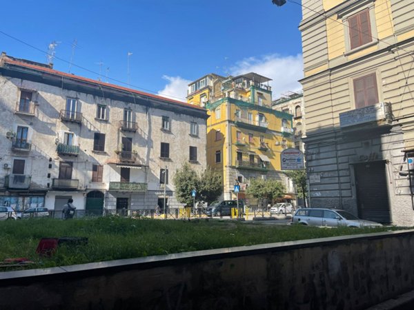 appartamento in vendita a Napoli in zona San Lorenzo