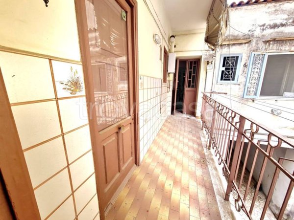 casa indipendente in vendita a Napoli in zona Secondigliano