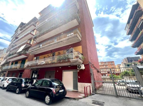 appartamento in vendita a Napoli in zona Pianura