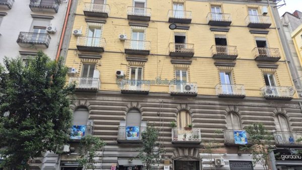 monolocale in vendita a Napoli in zona Vicaria