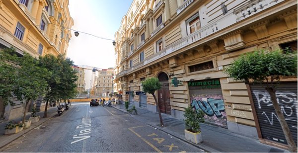 appartamento in vendita a Napoli in zona Stella