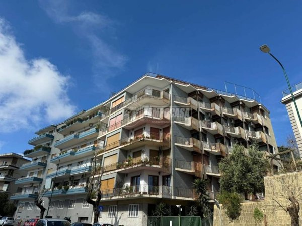 appartamento in vendita a Napoli in zona Pendino / San Giuseppe