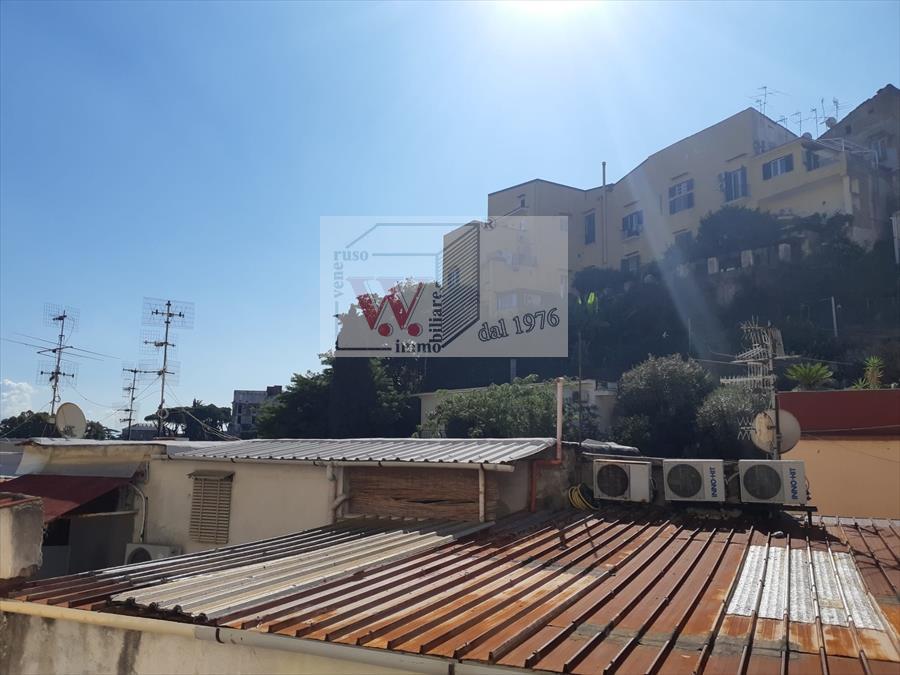 appartamento in vendita a Napoli in zona Montecalvario