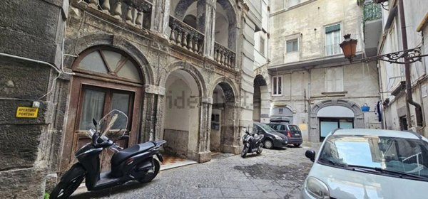 appartamento in vendita a Napoli in zona Arenella