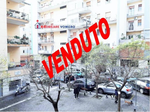 appartamento in vendita a Napoli in zona Arenella