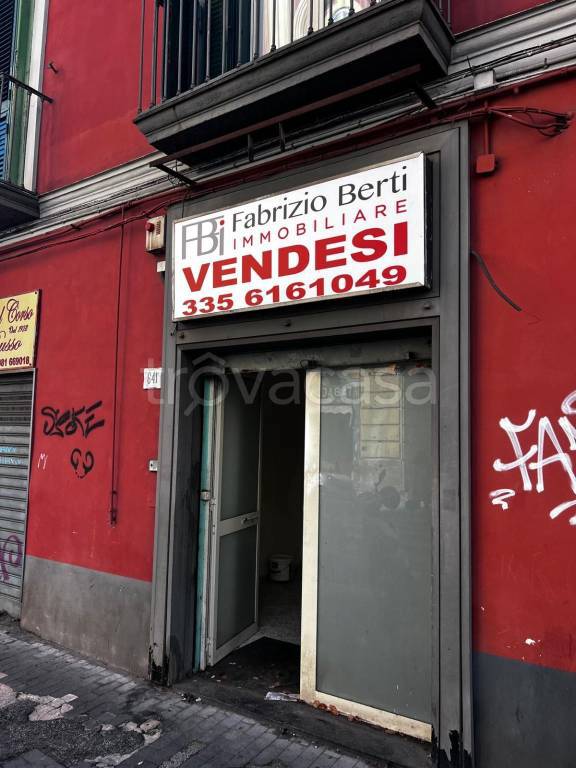 monolocale in vendita a Napoli in zona Chiaia