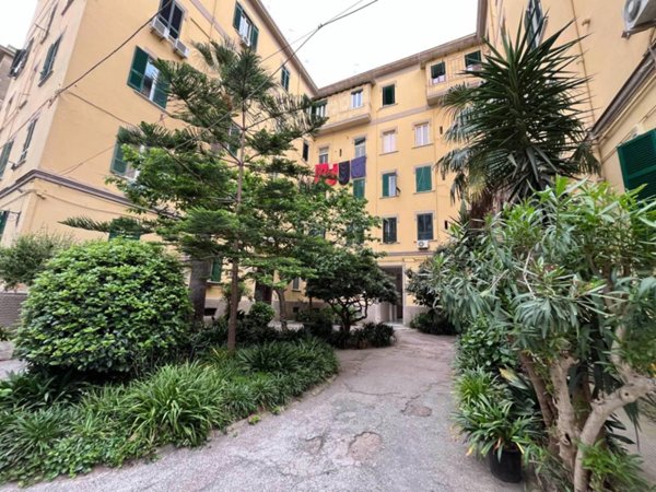 appartamento in vendita a Napoli in zona Arenella