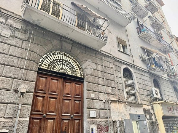 appartamento in vendita a Napoli in zona Pendino / San Giuseppe