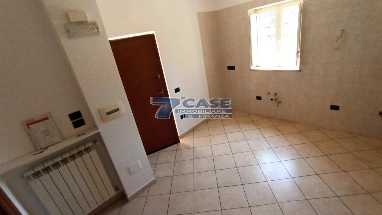 appartamento in vendita a Napoli in zona Fuorigrotta