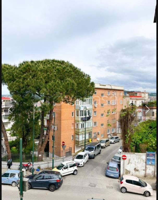 appartamento in vendita a Napoli in zona Posillipo