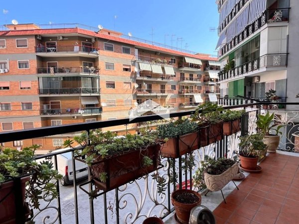 appartamento in vendita a Napoli in zona Capodimonte / Colli Aminei