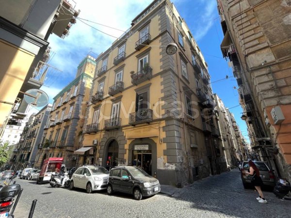 appartamento in vendita a Napoli in zona Montecalvario