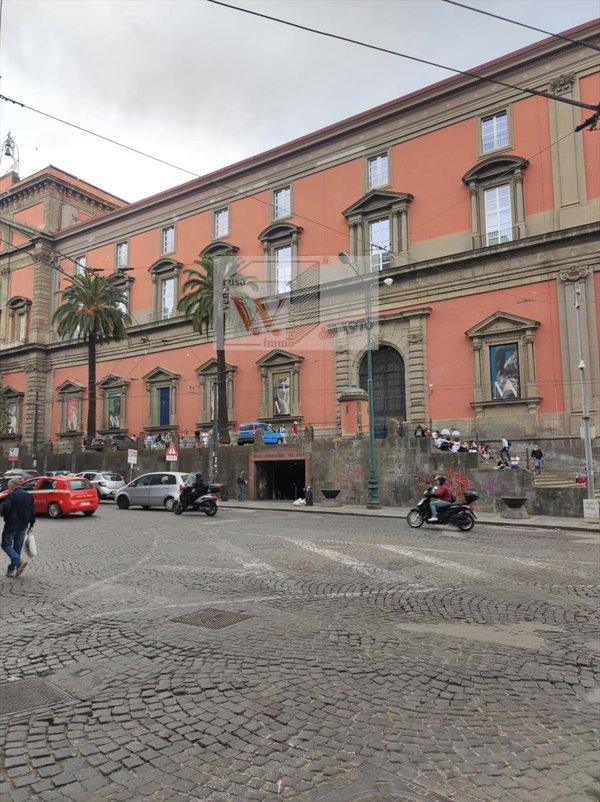 appartamento in vendita a Napoli in zona Stella