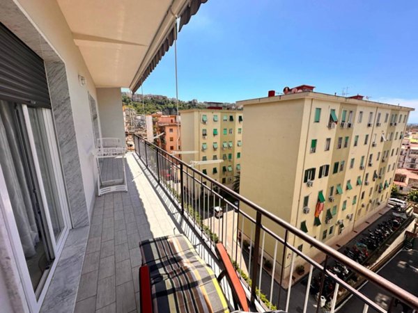 appartamento in vendita a Napoli in zona Bagnoli