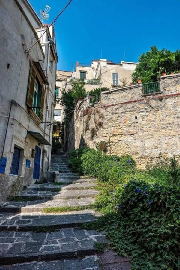 appartamento in vendita a Napoli in zona Vomero
