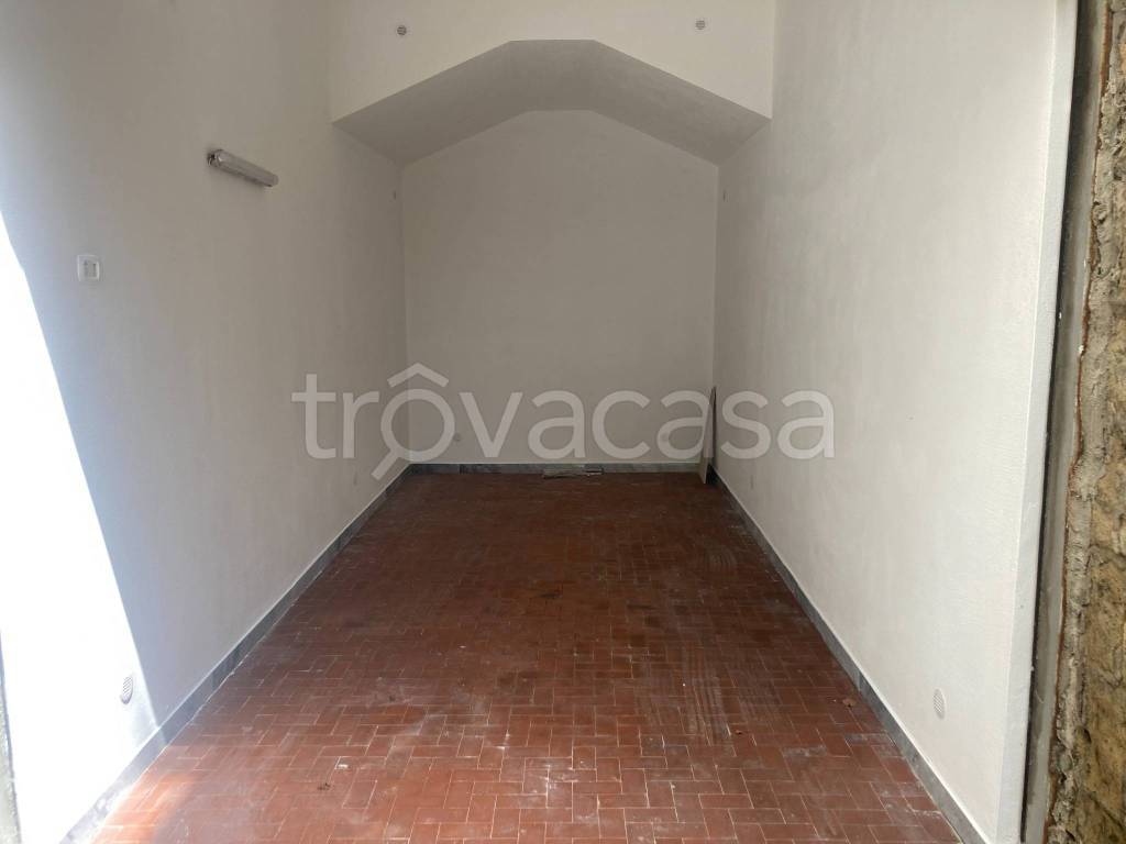 ufficio in vendita a Napoli in zona Chiaia