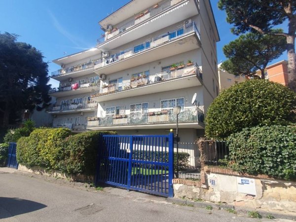 appartamento in vendita a Napoli in zona Posillipo