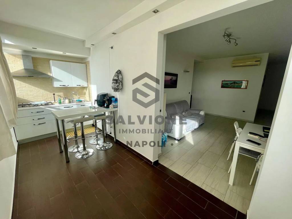 appartamento in vendita a Napoli in zona Pendino / San Giuseppe
